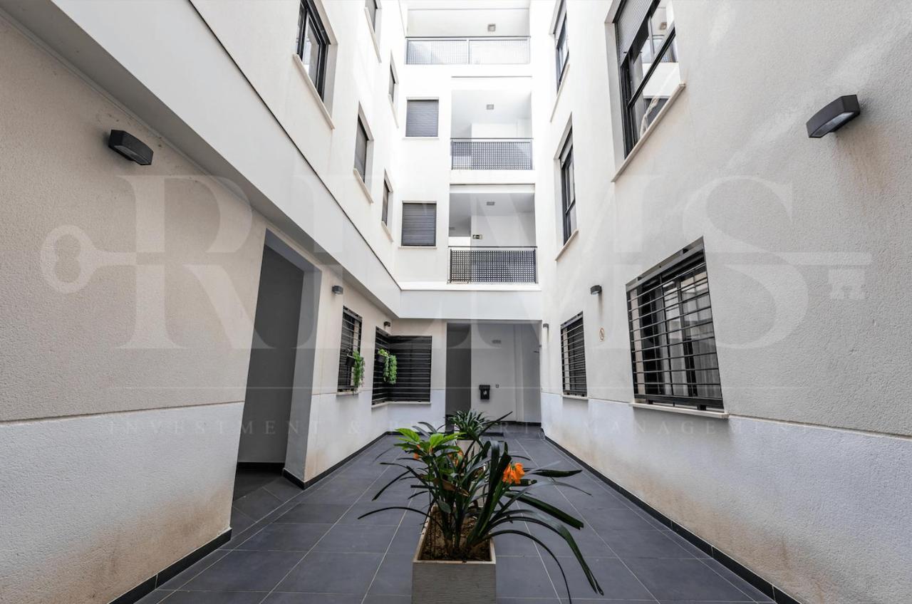Relaxing Apartment With Parking In The Center By Rems Màlaga Exteriér fotografie